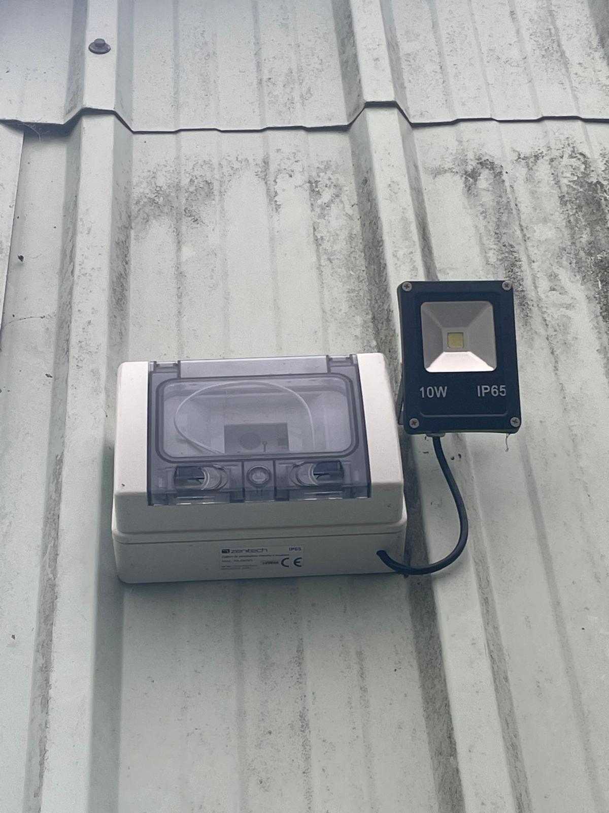 Avis et photo client pour Myha pro pour sécuriser l'entrepôt d'un artisan